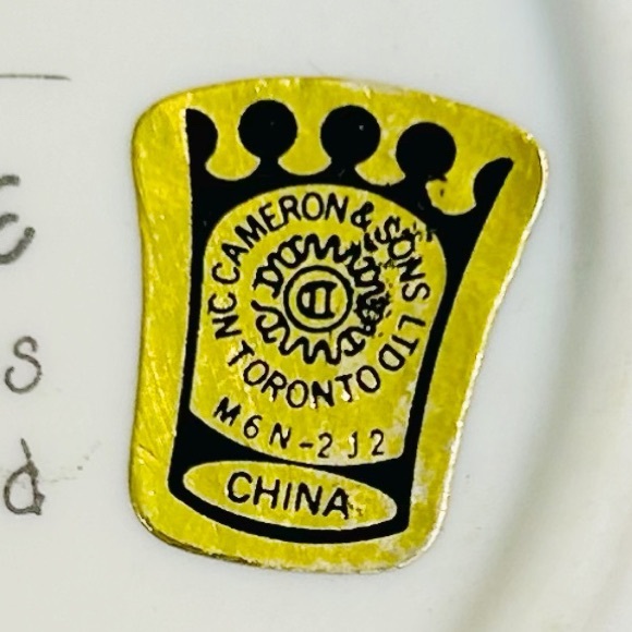 Vintage 1994 Precious Moments Miniature Ceramic Decorative Plate March Flowers - Picture 6 of 10